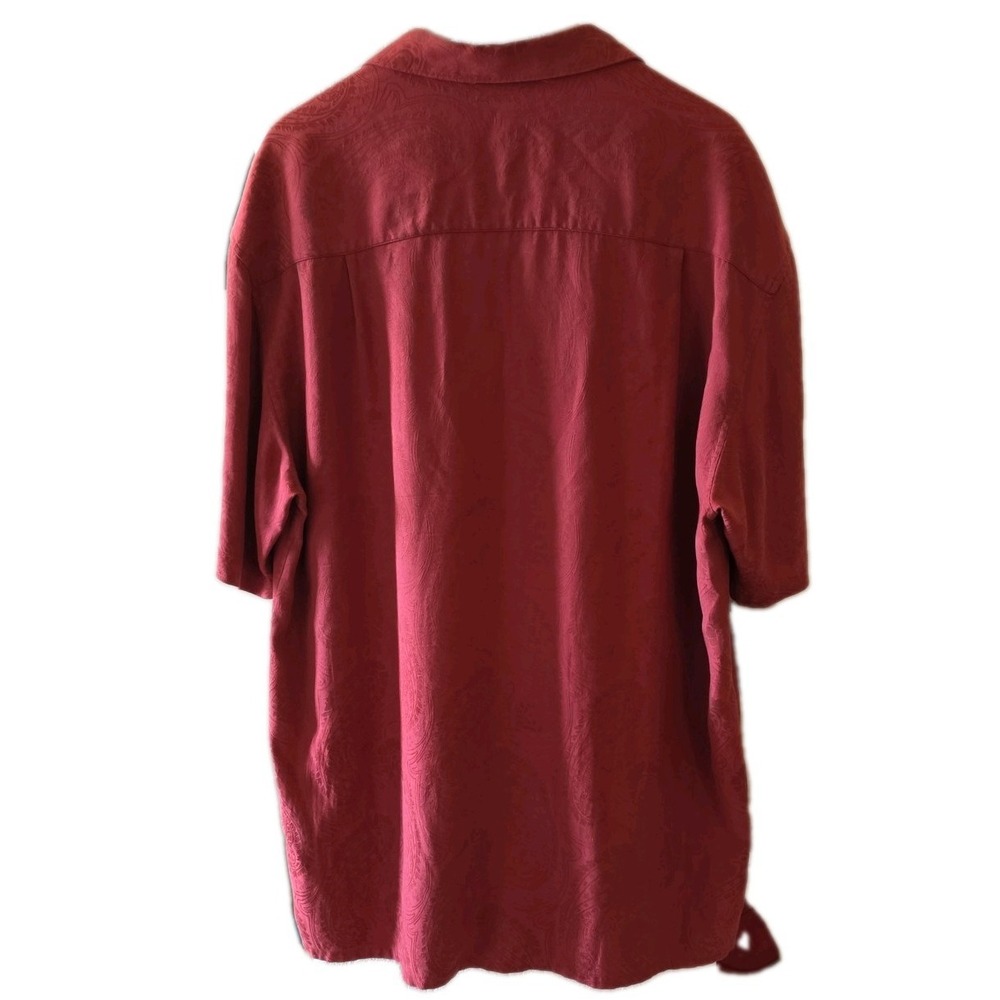 Wilke-Rodriguez Men's Short-Sleeve Silk Blend Camp Shirt in solid black. - Picture 3 of 8